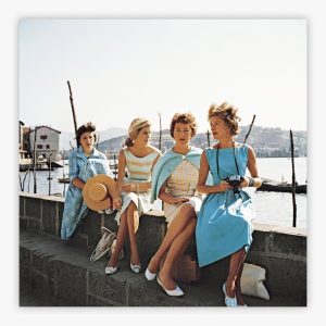 Nonni Phipps in Biarritz