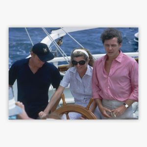 Sailing Socialites